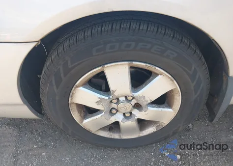 2005 Toyota Corolla Le z USA, uszkodzony, nr VIN 2T1BR30E05C345487